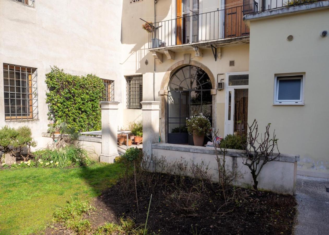 Apartament Mansarda Fogazzaro Vicenza Zewnętrze zdjęcie